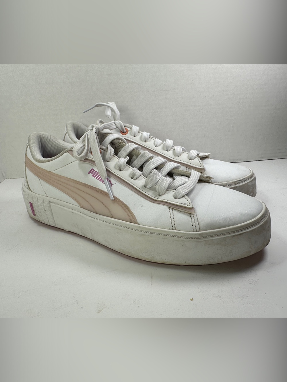 Puma Women's White Sneakers Soft Foam Size 9 Light Pink Stripe Logo